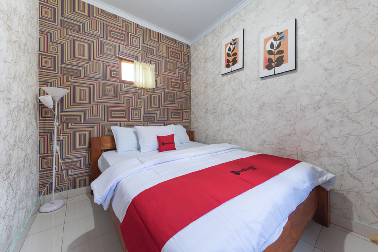 Bedroom 5, RedDoorz Resort @ Ciater 2, Bogor