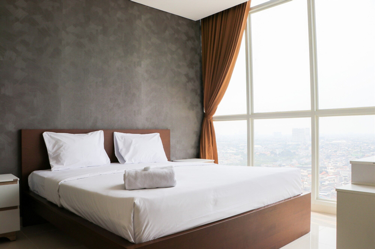Bedroom 2, Spacious and Comfy 3BR Ciputra International Apartment By Travelio, West Jakarta