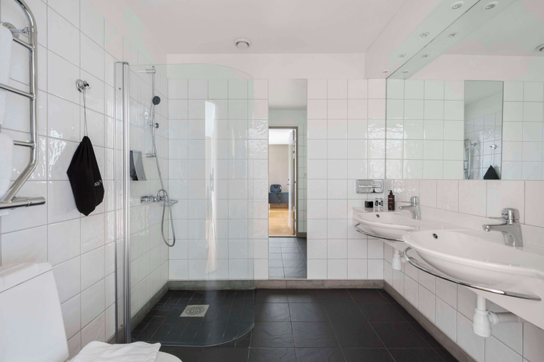 Bathroom 5, Best Western Solna Business Park, Sundbyberg