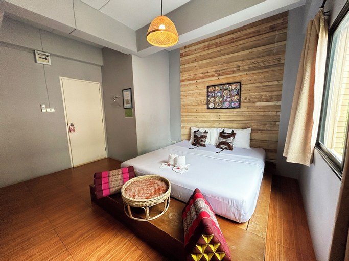 Bedroom 12