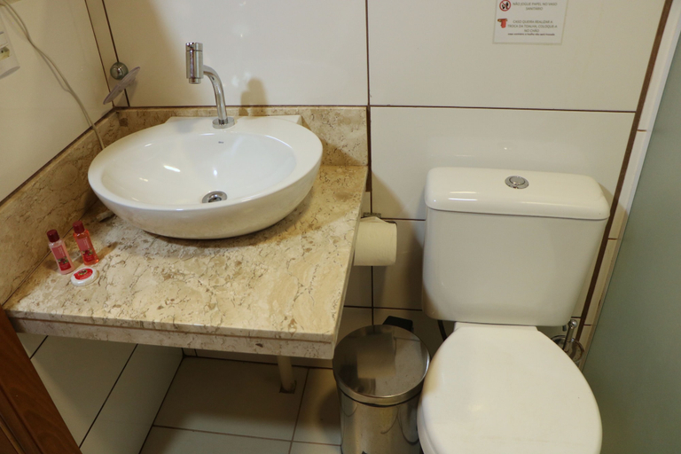 Bathroom 3, Pousada Gauleses - Praia do Rosa, Imbituba