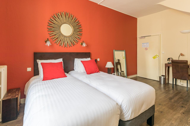 Bedroom 3, Logis Hôtel Lafayette, Charente-Maritime