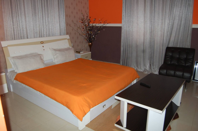 Bedroom 2, The Don's Suites, Calabar