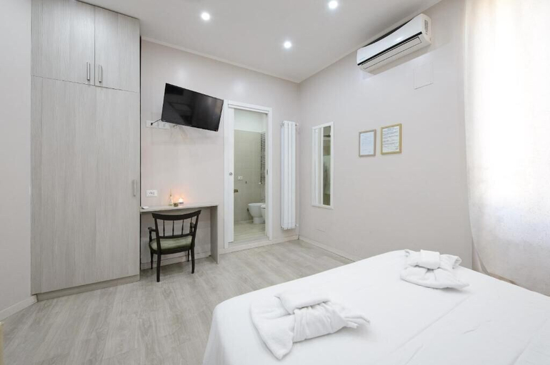 Bedroom 5, MAGENTA COLLECTION PURIFICAZIONE, Roma