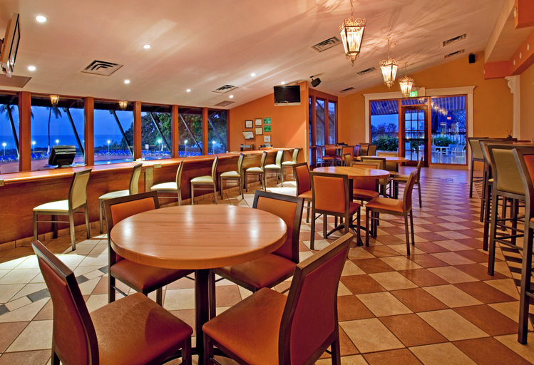 Food & Drinks 5, Holiday Inn PONCE & TROPICAL CASINO by IHG
