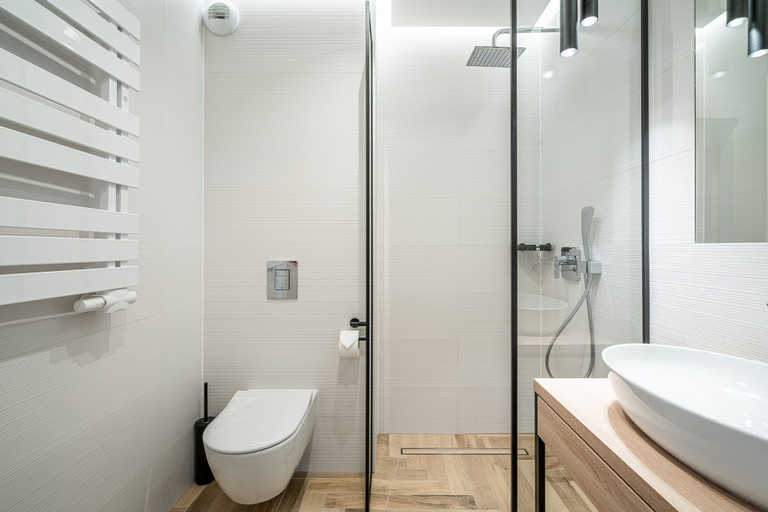 Bathroom 3, RentPlanet - Apartamenty Jagiełły, Środa Śląska