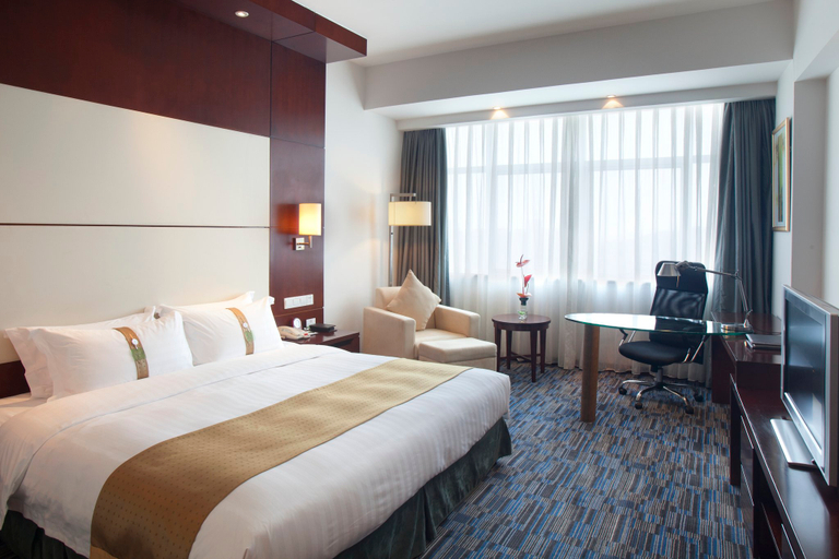Bedroom 3, Holiday Inn HANGZHOU XIAOSHAN by IHG, Hangzhou