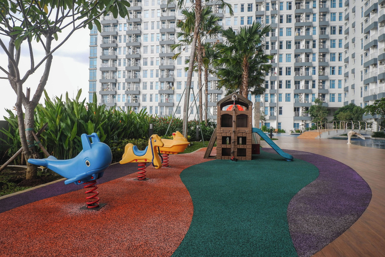 Family & Kids, Comfy Studio (No Kitchen) Apartment at Benson Supermall Mansion By Travelio, Surabaya