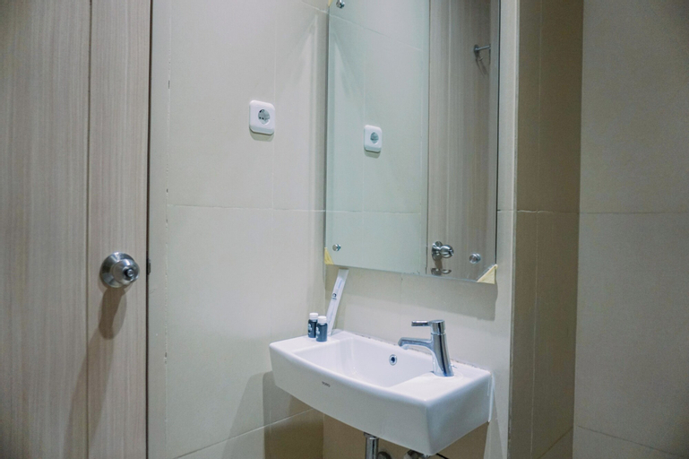 Bedroom 4, Cozy Stay Studio Apartment At Elpis Residence, Central Jakarta