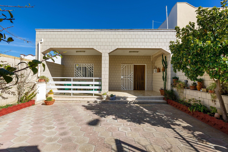 Exterior & Views 2, 3266 Villetta Delle Viole by Barbarhouse, Taranto
