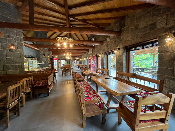 Food & Drinks 4, Teona Bungalov, Fındıklı