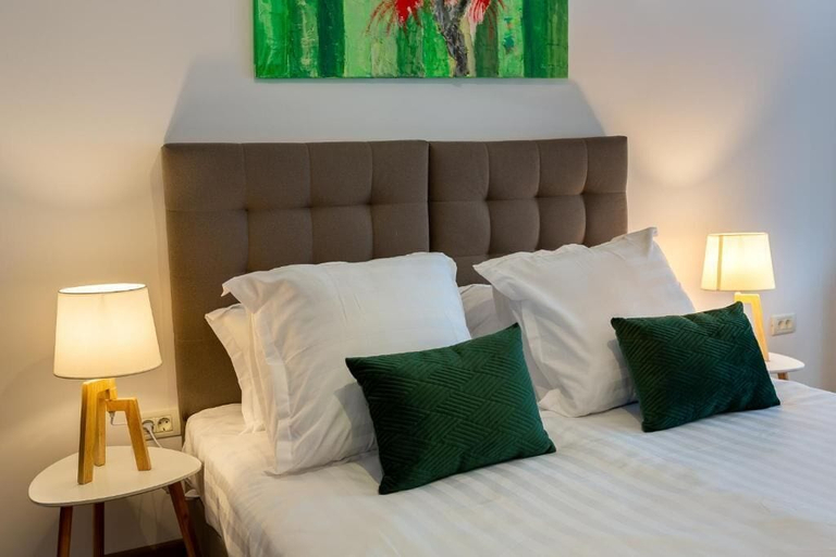 Others 4, Lagom Hotel, Municipiul Bucuresti