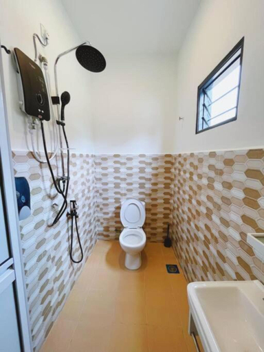 Bathroom, Villa D'Razna - Luxury 5-bedroom Villa with private pool, Kuala Terengganu