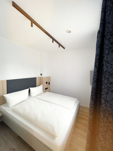 Bedroom 3, HOLI City Apart Hotel Berlin, Berlin