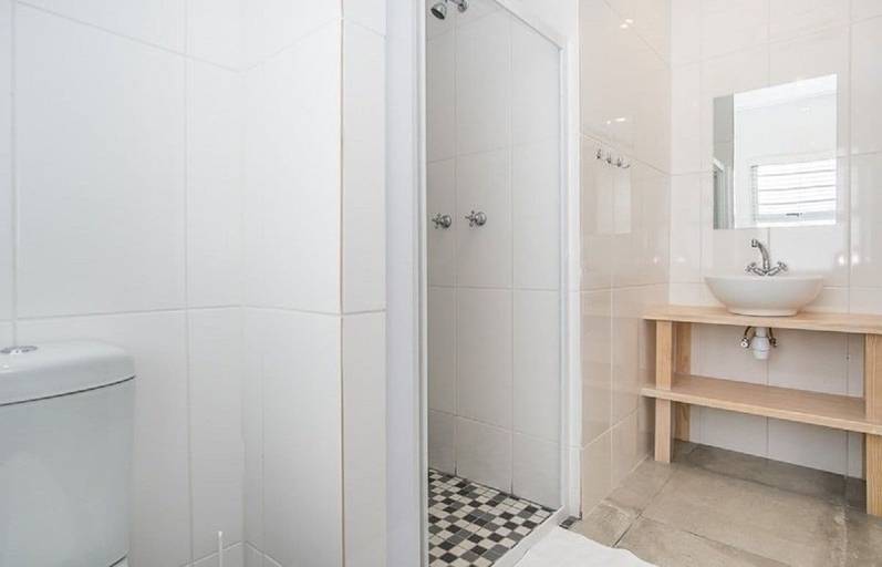 Bathroom 3, Fork West Apartments - Ground Floor 4, West Coast
