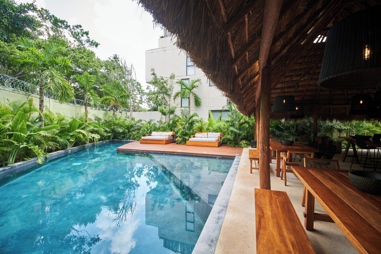 Sport & Beauty 4, Luxury Penthouse in Aldea Zama, private pool and rooftop, 24 7 security in a gated community, Cozumel