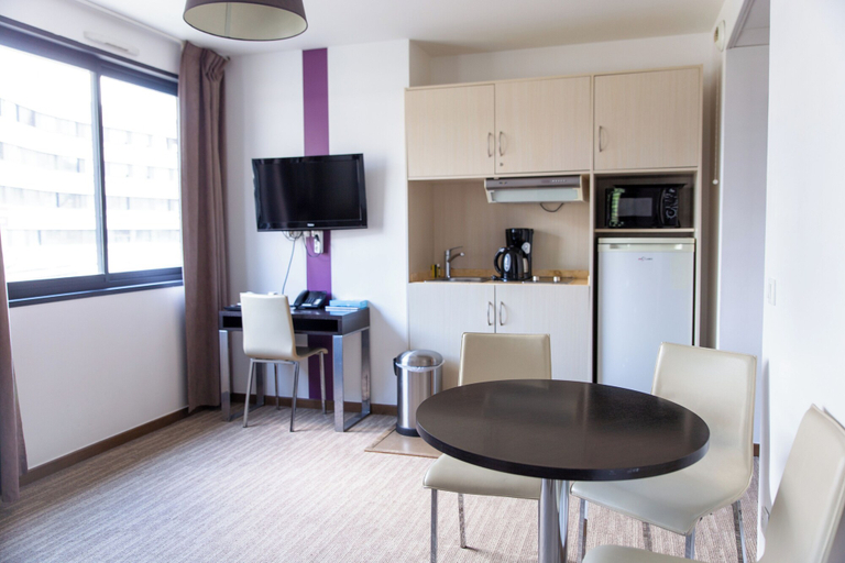 Others 5, Zenitude Swiss Apparthotels, Ain