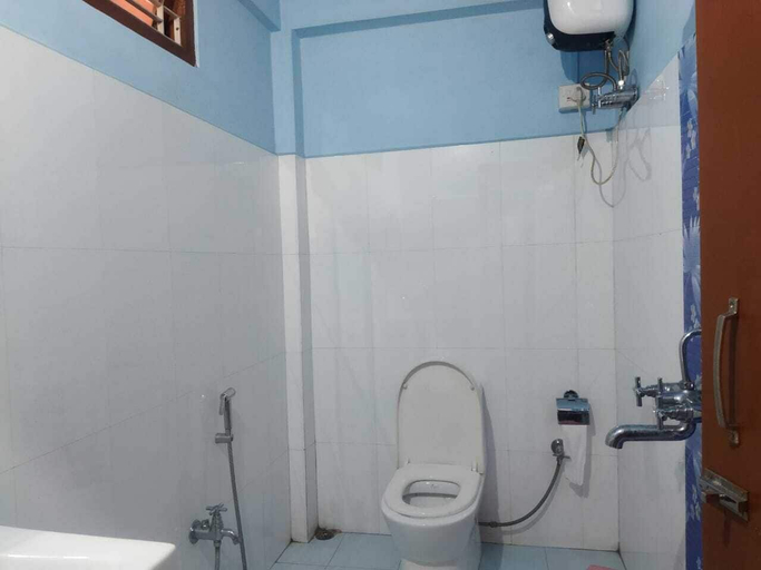 Bathroom 3, Hotel Nambrog, West Kameng