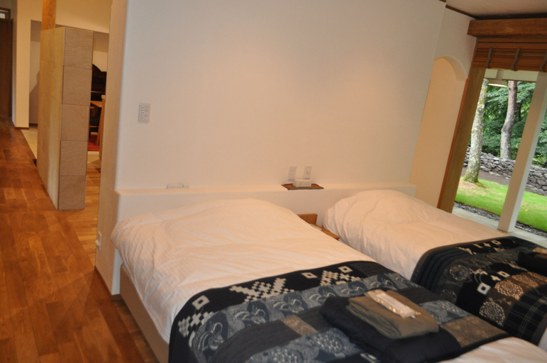 Bedroom 3, Kinmonco, Yufu
