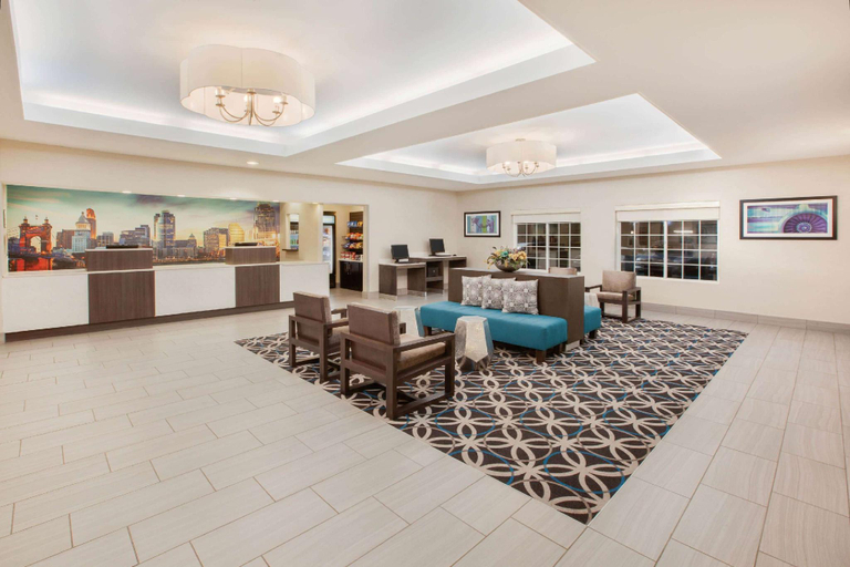 Public Area 2, La Quinta Inn & Suites by Wyndham Cincinnati Airpt Florence, Boone