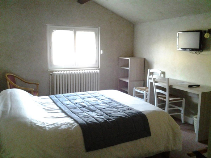 Bedroom 3, Logis Hotel La Cremaillere, Puy-de-Dôme