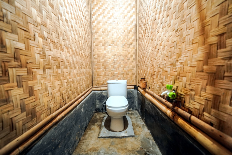 Bathroom, Le Ubud by Goodman, Bogor