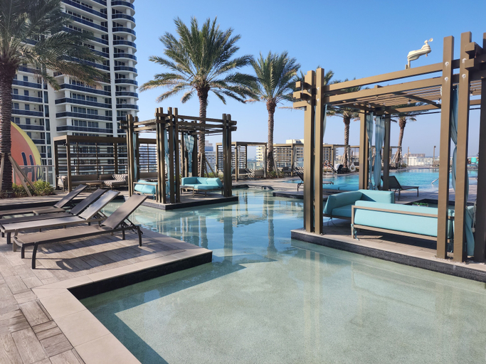 Sport & Beauty 3, Beachfront Condos at HR by Cielo Stays, Broward