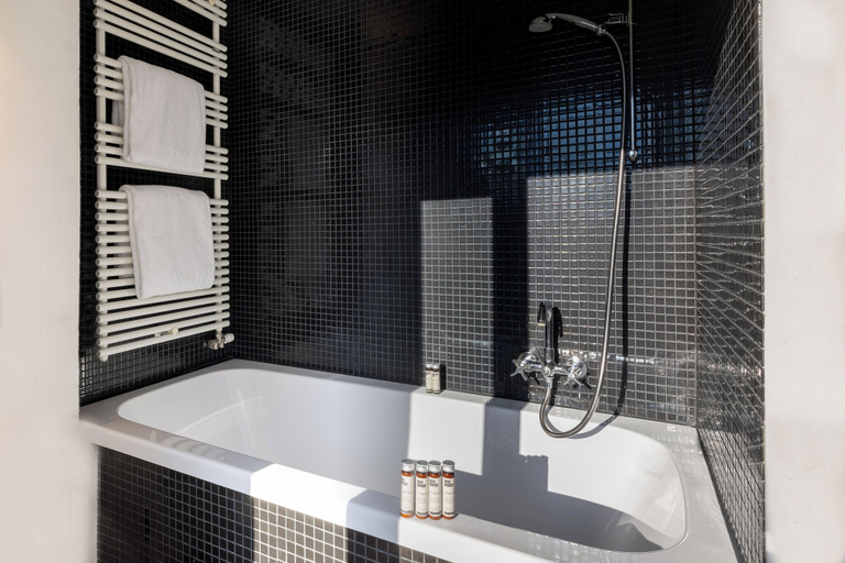Bathroom 4, Tralala Hotel Montreux, Pays-d'Enhaut
