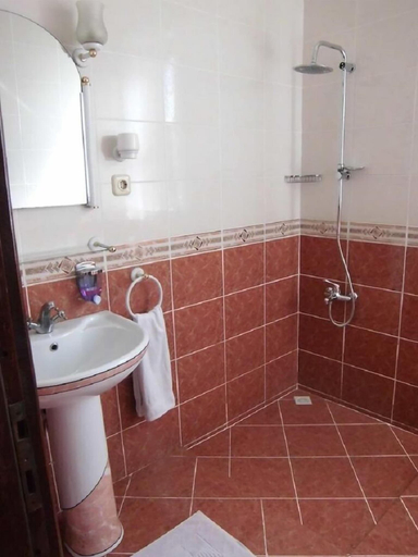 Bathroom 5, Sultan Pension, Antalya