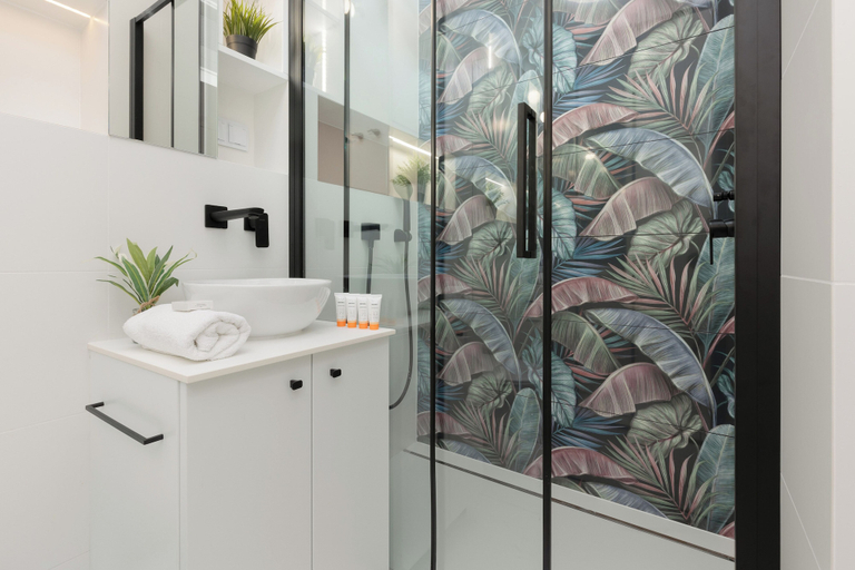 Bathroom 3, Art Deco Apartment Warsaw by Renters, Warsaw