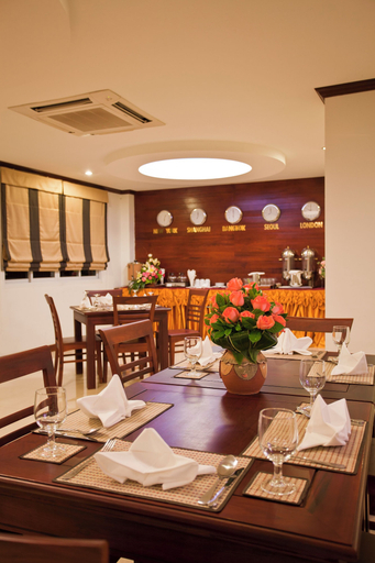 Food & Drinks 5, Lao Golden Hotel, Vientiane