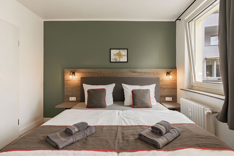 Bedroom 3, Hotel Enger Hof, Düsseldorf