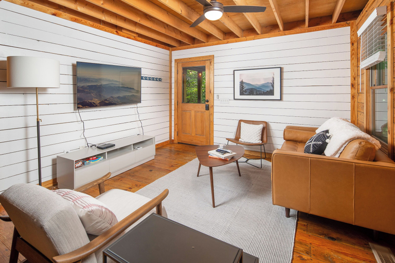 Others 1, Red Feather Cabins 173, Watauga
