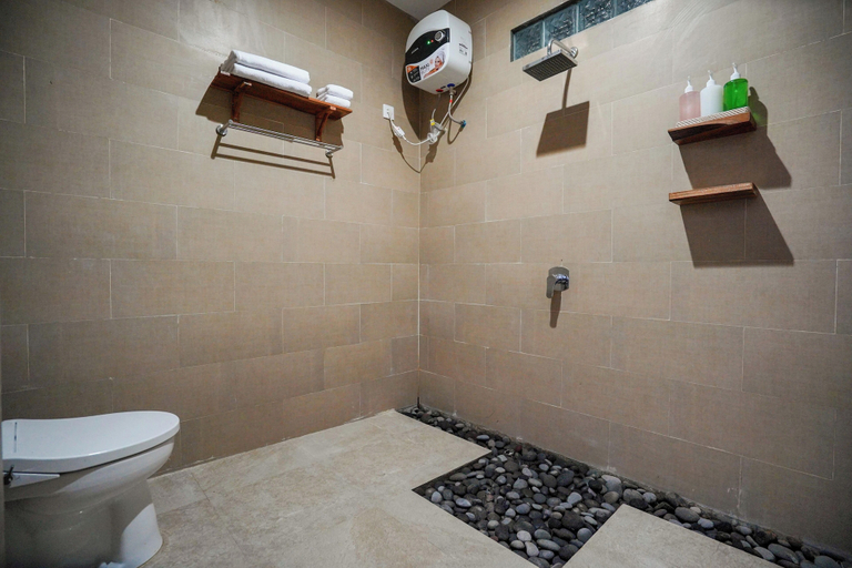 Bathroom 3, Kanchana Cottages, Badung