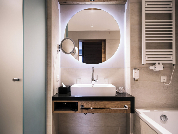 Bathroom 4, Falkensteiner Hotel Cristallo l 4 Star Superior, Tamsweg