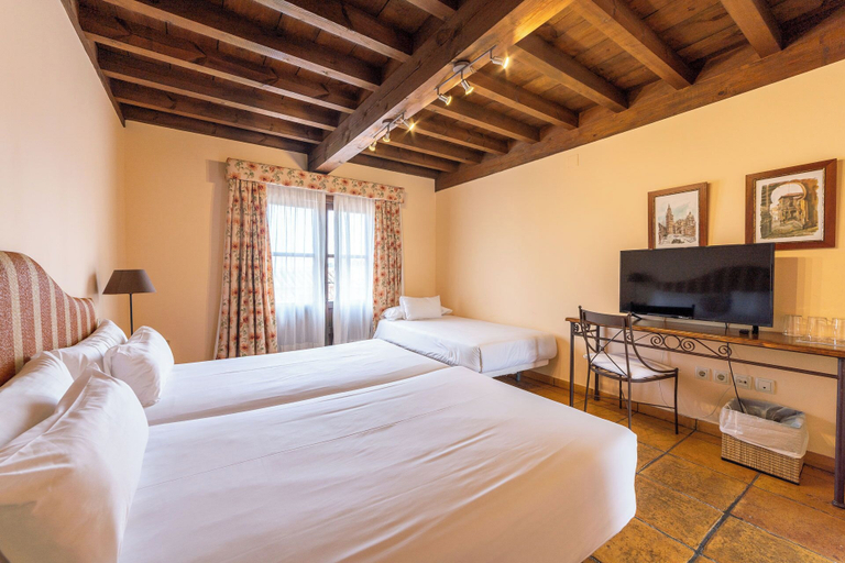 Bedroom 3, Hotel Cigarral De Caravantes, Toledo