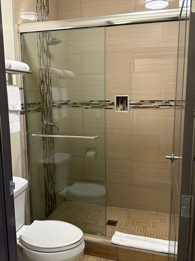 Bathroom 4, Crystal Palace Inn, Los Angeles