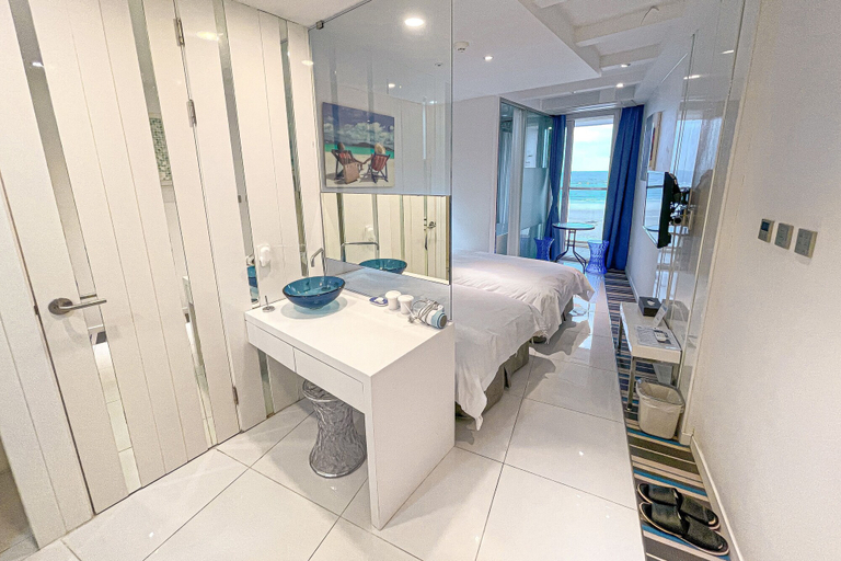 Bathroom 3, Hamdeok Beach Stay Jeju, Jeju