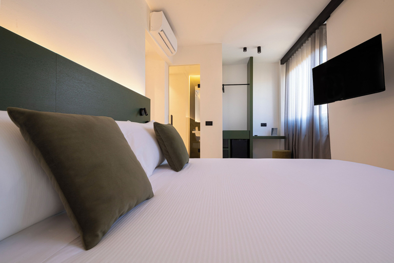 Bedroom 4, The City Hotel Ancona, Ancona
