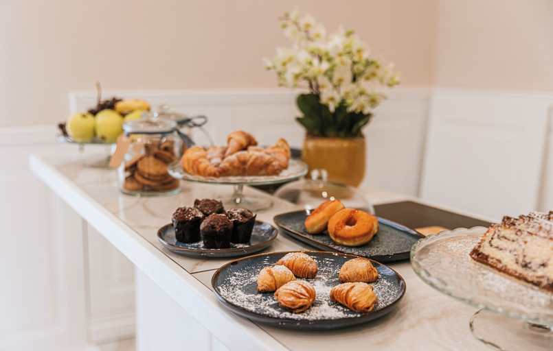 Food & Drinks 5, GENTILE SUITE & SPA VOMERO, Napoli