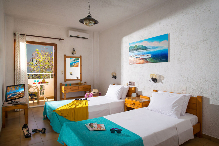 Bedroom 2, Floral Hotel, Crete