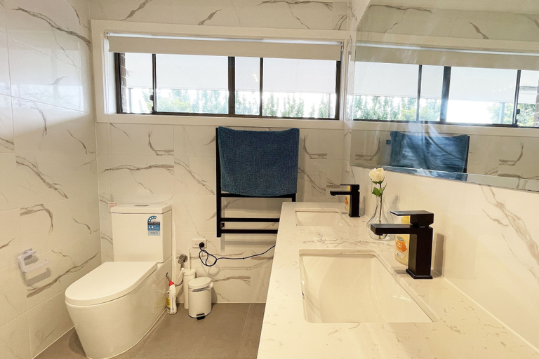 Bathroom 3, Maroondah 3BR Brick House, Maroondah - Ringwood