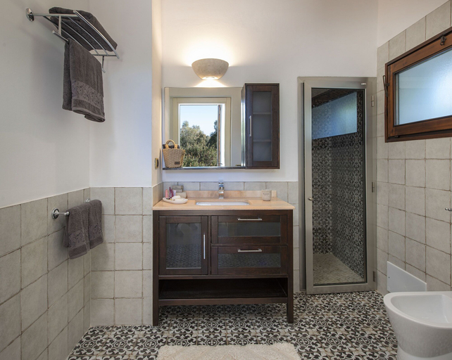 Bathroom 5, Villa Cavalieri Country Hotel, Cagliari