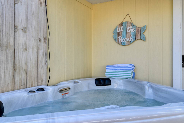 Bathroom 4, The House of Shells, Saint Johns