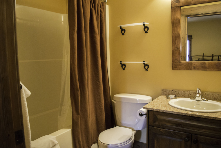 Bathroom 4, Northstar Mountain Village, East Kootenay