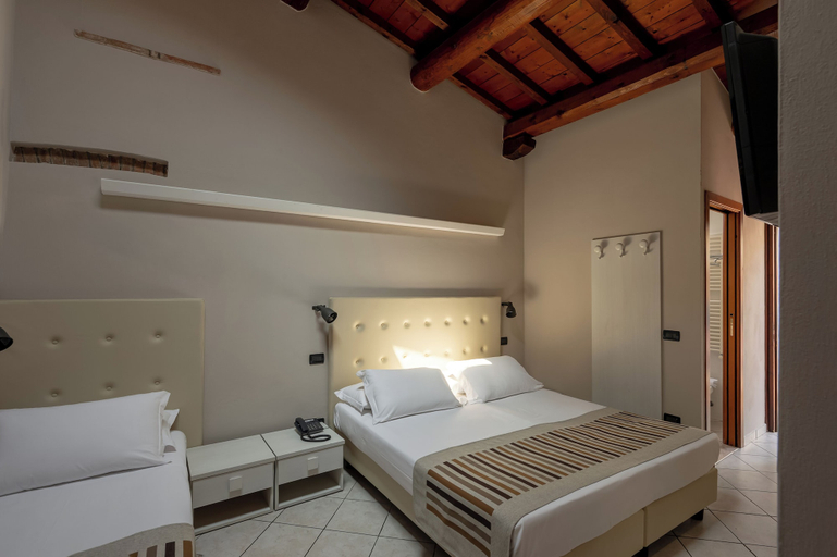 Bedroom 2, Abbazia Bed & Breakfast , Mantegna Hotels, Mantua