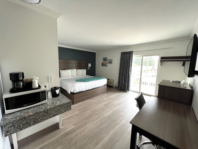 Bedroom 13