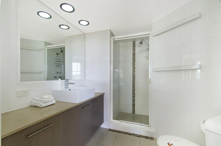 Bathroom 4, Chateau Royale Beach Resort Maroochydore, Maroochy - Maroochydore