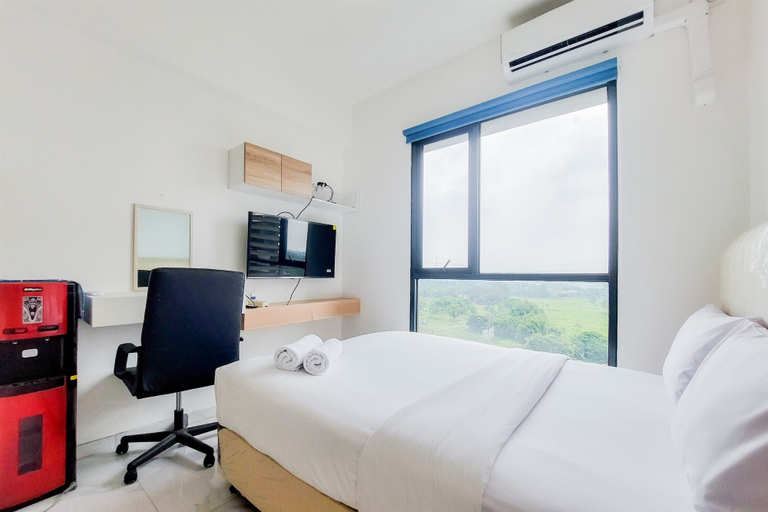 Bedroom 2, Homey And Cozy Studio Sky House Alam Sutera Apartment, Tangerang