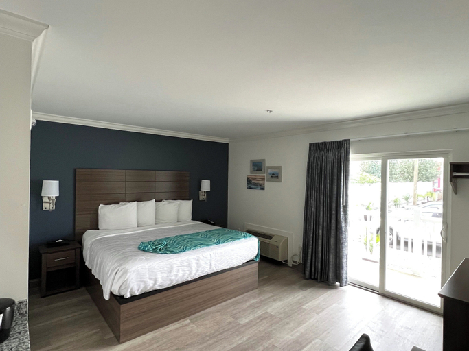 Bedroom 12
